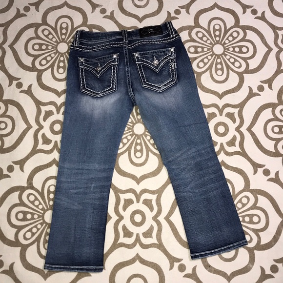 Miss Me denim jean Capri - Picture 2 of 8